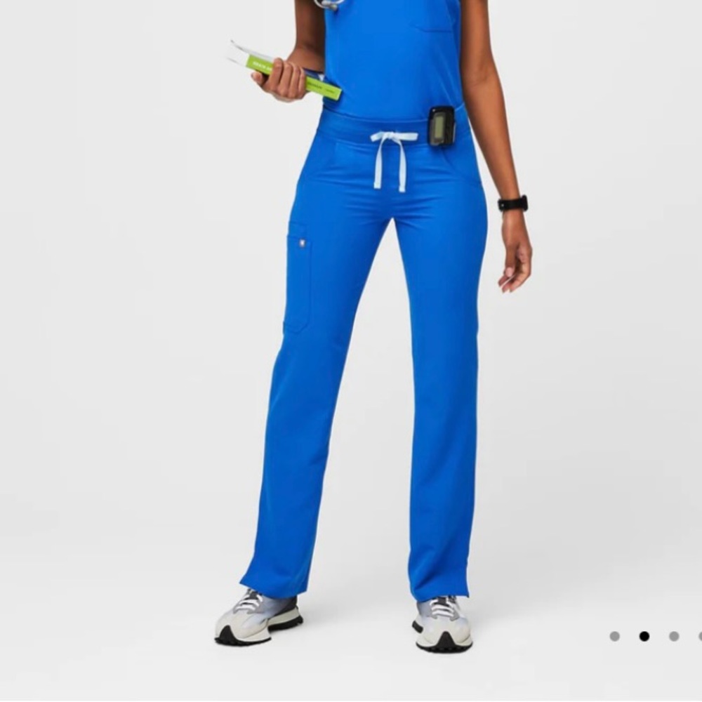 Figs womens Kade cargo pants